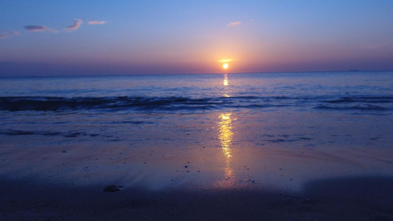 The Sun Long Beach Resort 란타섬 외부 사진